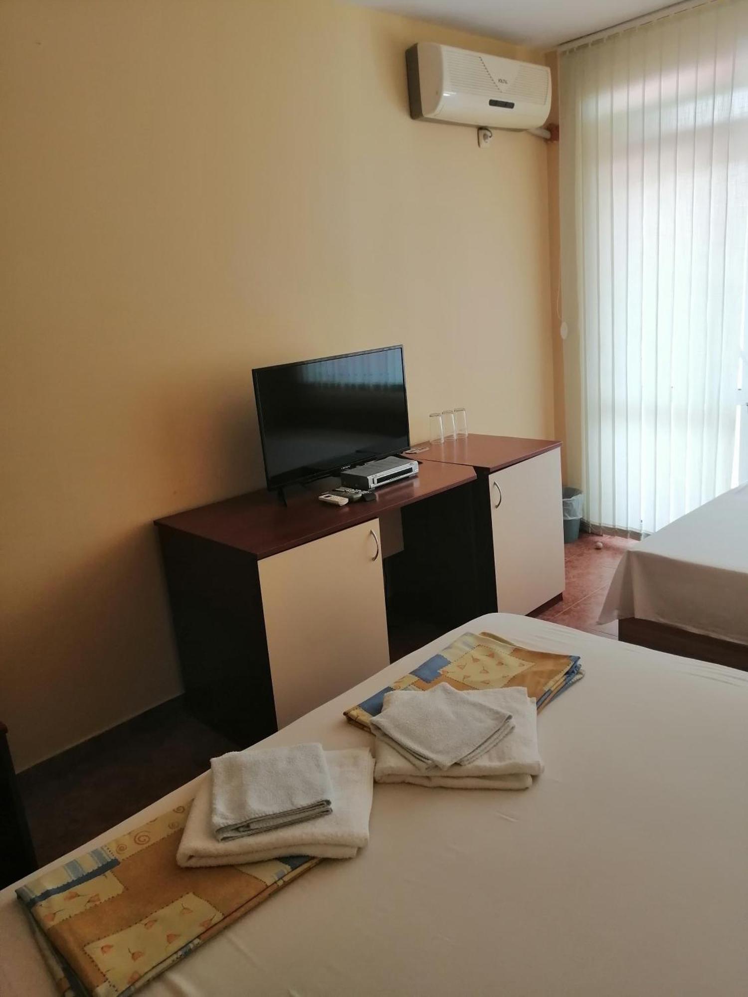 Femili Hotel Diveda Sveti Vlas Kamer foto